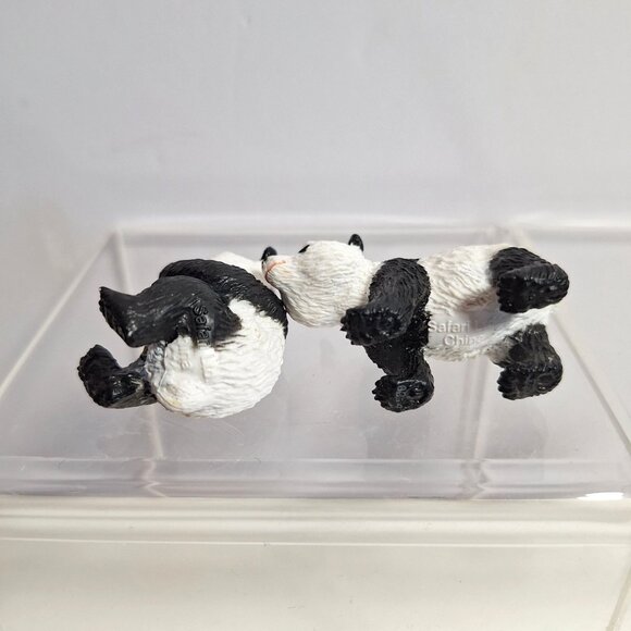 Safari Ltd Panda 4 Figures Miniature 2" Standing Sitting Holding Eating Bamboo - Picture 10 of 11